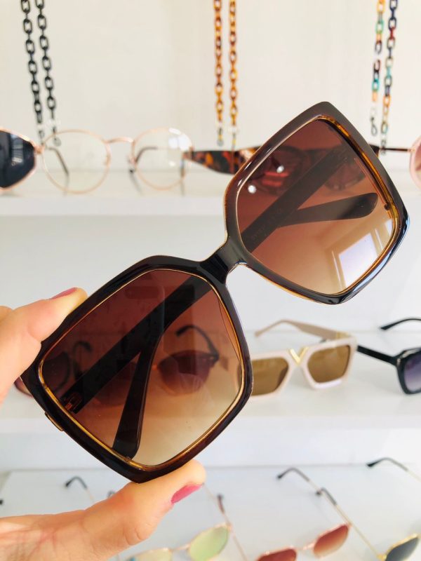 Gafas cuadradas marrón